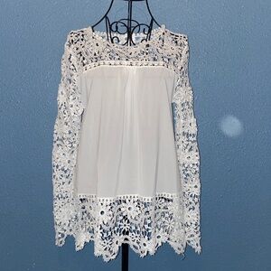 Women’s White Crochet Lace Long Sleeve Top